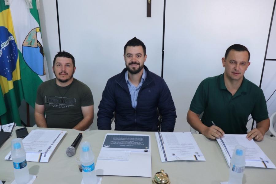 SESSÃO EXTRAORDINÁRIA Nº 003 - 27/07/2026